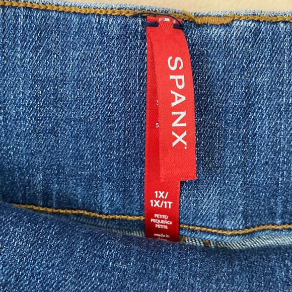 Spanx- Straight Leg Stretchy Jeans - Picture 6 of 10